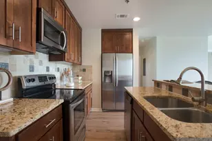 1200 E 11th St, Austin, TX 78702 - Photo 3