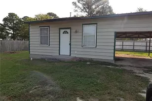 251 Zimmerman Ave, Bastrop, TX 78602 - Photo 1