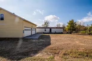 119 E Clearview Cemetery Rd, Bastrop, TX 78602 - Photo 9