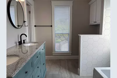 7525 Windrush Drive, Austin, TX 78729 - Photo 21