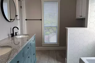 7525 Windrush Dr, Austin, TX 78729 - Photo 21