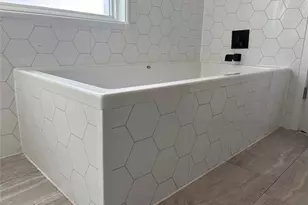 7525 Windrush Dr, Austin, TX 78729 - Photo 19