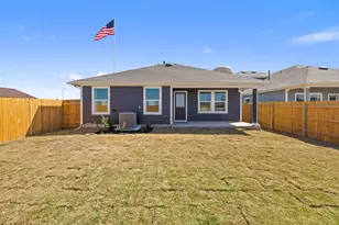 879 Arnold Loop, Uhland, TX 78640 - Photo 33