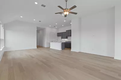 566 Sage Thrasher Circle, Dripping Springs, TX 78620 - Photo 13