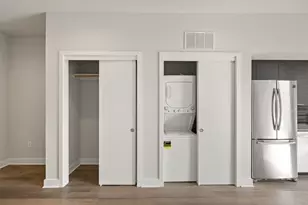 1800 E 4th St, Austin, TX 78702 - Photo 17