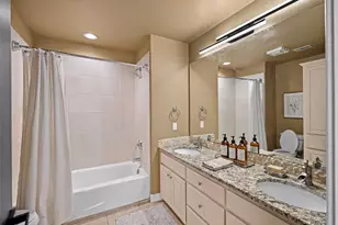 11 Treehaven Ln, The Hills, TX 78738 - Photo 25