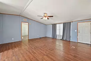 7007 Gunsmoke Ct, Buda, TX 78610 - Photo 9