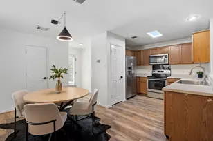 2301 Melissa Oaks Ln, Austin, TX 78744 - Photo 9
