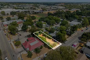 1906 E 2nd St, Austin, TX 78702 - Photo 11