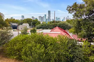 1906 E 2nd St, Austin, TX 78702 - Photo 3