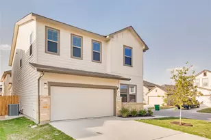 9100 Garnet Dr, Austin, TX 78729 - Photo 3