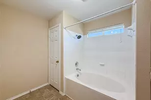 909 Remington Dr, Leander, TX 78641 - Photo 17