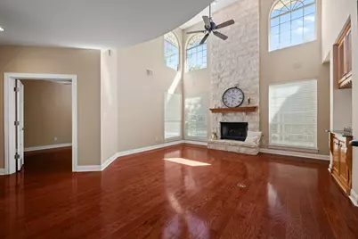 34 Hedgebrook Way, The Hills, TX 78738 - Photo 9