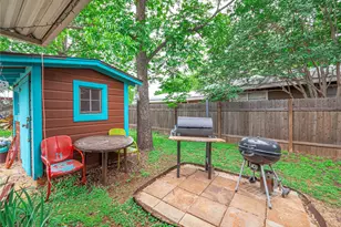 1207 Flag St, Llano, TX 78643 - Photo 31