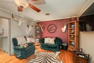 1207 Flag St, Llano, TX 78643 - Photo 11