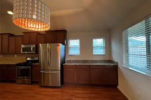 2708 Cottonwood Shores Dr, Austin, TX 78725 - Photo 17