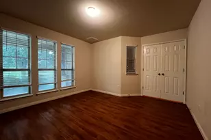 2708 Cottonwood Shores Dr, Austin, TX 78725 - Photo 11