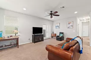 557 Twisted Oaks Ln, Buda, TX 78610 - Photo 15