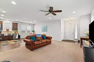 557 Twisted Oaks Ln, Buda, TX 78610 - Photo 11