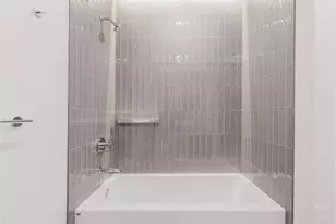 610 Davis St, Austin, TX 78701 - Photo 9