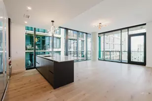 610 Davis St, Austin, TX 78701 - Photo 1