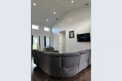 185 N Blushing Drive, Cedar Creek, TX 78612 - Photo 5