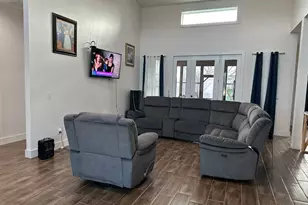 185 N Blushing Dr, Cedar Creek, TX 78612 - Photo 3