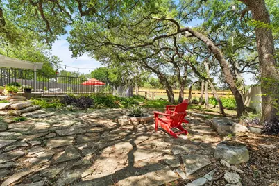 305 Riverview Drive, Georgetown, TX 78628 - Photo 5