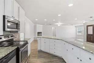 163 Lakeside Dr, Seguin, TX 78155 - Photo 17