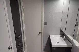 2500 Burleson Rd, Austin, TX 78741 - Photo 13