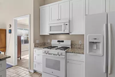 2346 Friarcreek Loop, Round Rock, TX 78664 - Photo 17