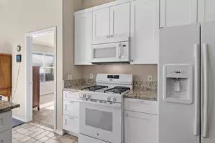 2346 Friarcreek Loop, Round Rock, TX 78664 - Photo 17