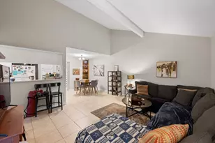 12817 Hymeadow Dr, Austin, TX 78729 - Photo 5