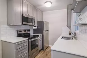 7406 Shadow Hill Dr, Austin, TX 78731 - Photo 11