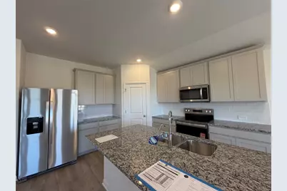 112 Honey Bee Road, Jarrell, TX 76537 - Photo 5