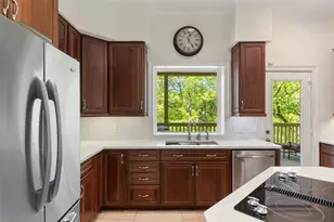 1300 Puddleby Cove, Austin, TX 78746 - Photo 15