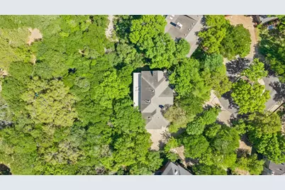 1300 Puddleby Cove, Austin, TX 78746 - Photo 37