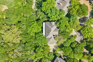 1300 Puddleby Cove, Austin, TX 78746 - Photo 37