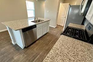 308 Globe Mallow Cir, Kyle, TX 78640 - Photo 13