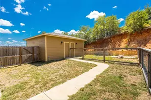 134 Honopu Dr, Bastrop, TX 78602 - Photo 17