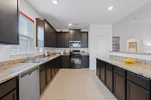 1336 Twin Estates Dr, Kyle, TX 78640 - Photo 7