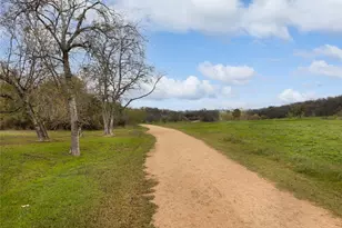 2201 Mission Hill Circle, Austin, TX 78741 - Photo 25