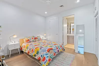 555 E 5th #817, Austin, TX 78701 - Photo 19