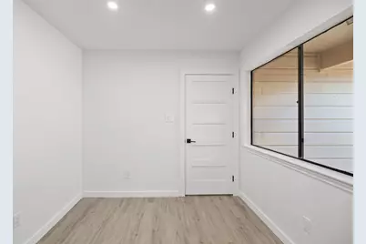 7211 Lakewood Drive #C111, Austin, TX 78750 - Photo 13