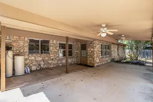 2101 Kent St, Taylor, TX 76574 - Photo 37