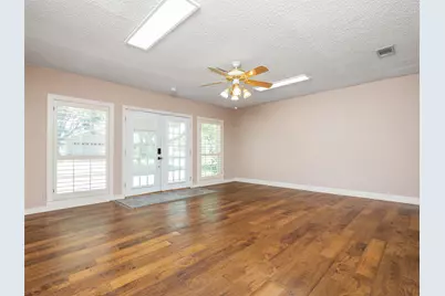 2101 Kent Street, Taylor, TX 76574 - Photo 25