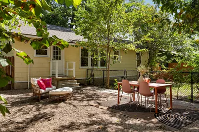 807 E 49th Street, Austin, TX 78751 - Photo 23