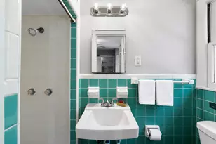 807 E 49th St, Austin, TX 78751 - Photo 7