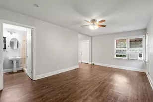 807 E 49th St, Austin, TX 78751 - Photo 29