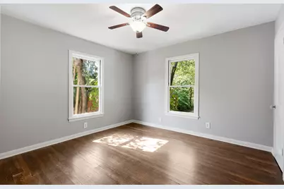 807 E 49th Street, Austin, TX 78751 - Photo 21